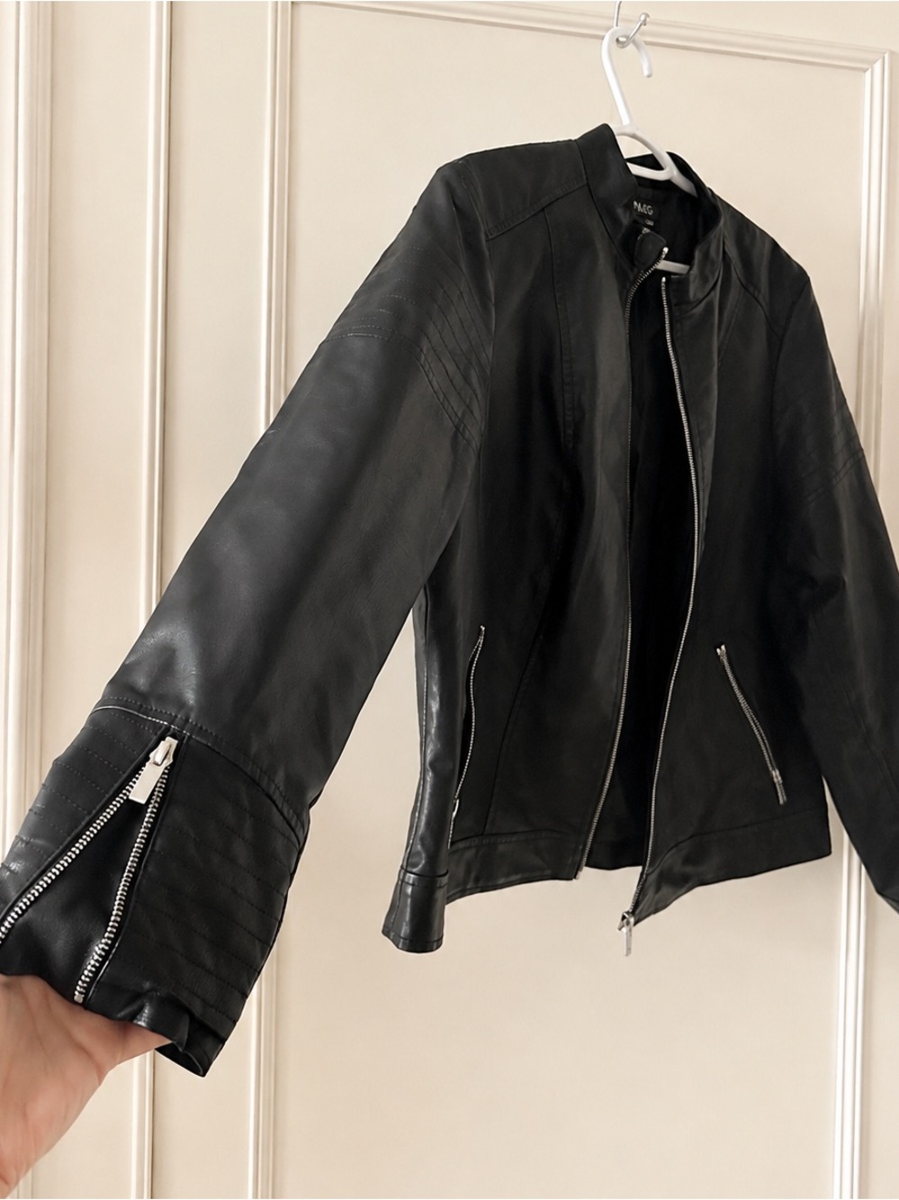 Baccini Women’s Black Leather Moto Jacket Size 1X